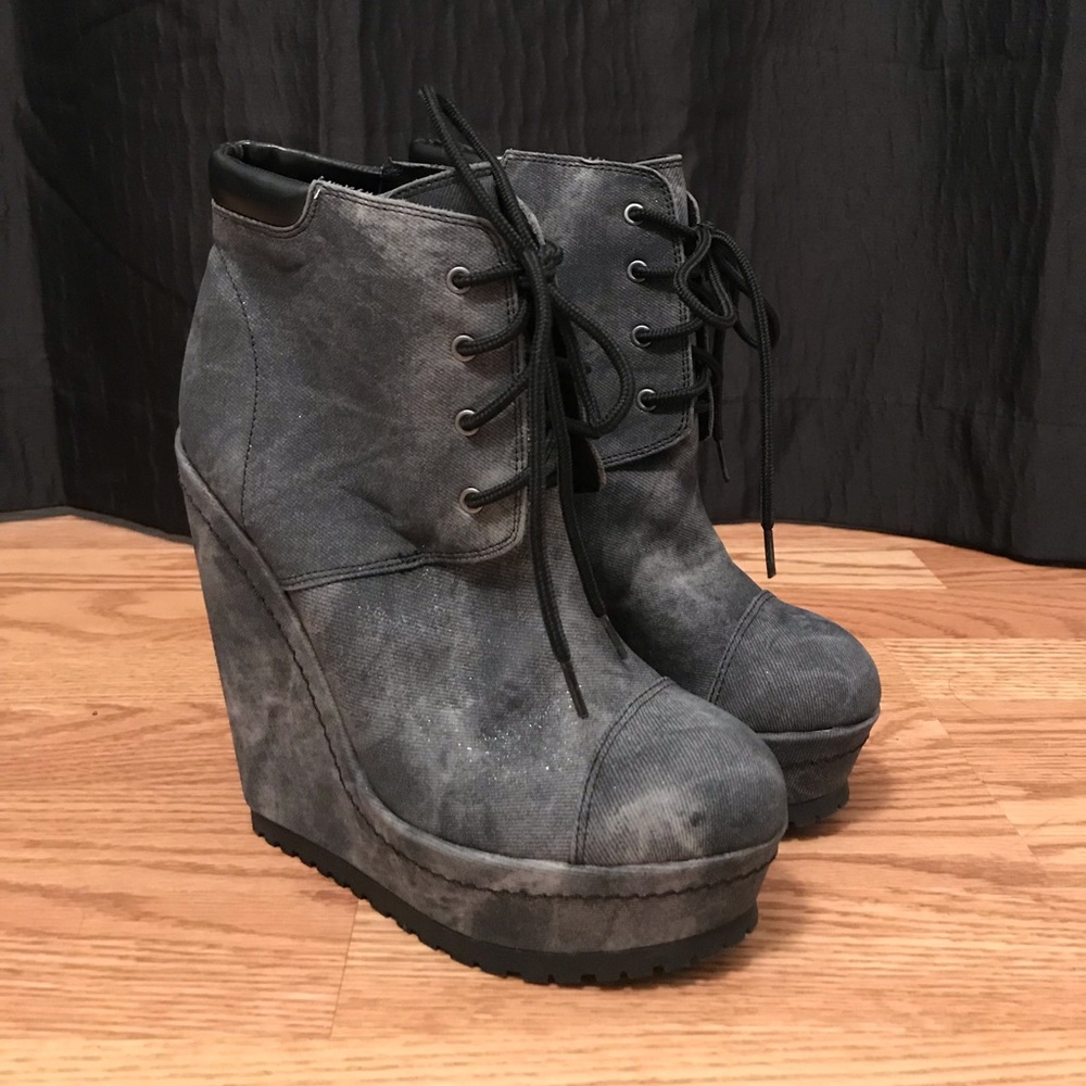 Xhilaration Platform Ankle Boots sz.7